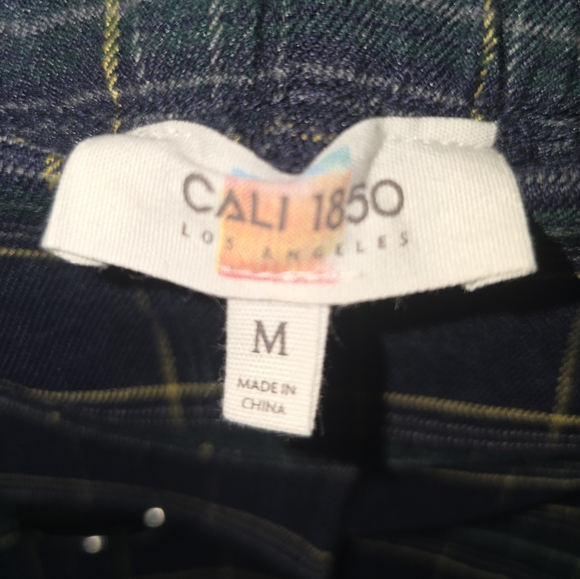 Pleated plaid skort - Picture 6 of 6